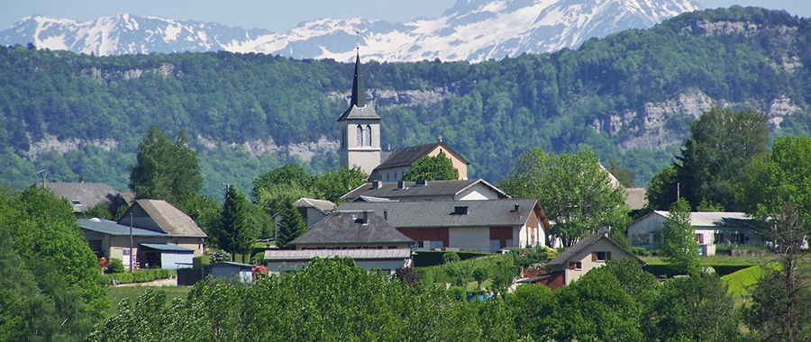 Savoie / Chartreuse / village / église