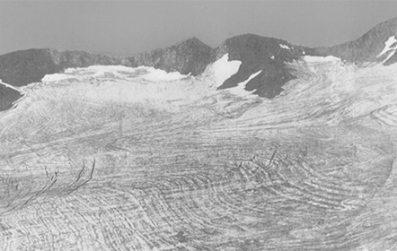 Photo Flusin, tirée de Flusin, Jacob, Offner, Études glaciaires, géographiques et botaniques dans le massif des Grandes-Rousses, rapport des Campagnes de 1905 et 1906, in : Études glaciologiques, vol. 1, 33-112, 1909.